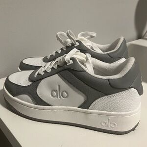 Alo Sneakers